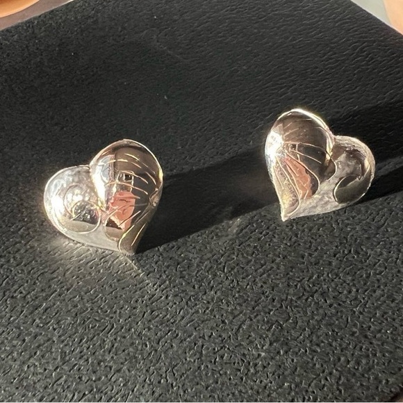 Vintage Sterling Silver Stud Earrings in good condition - Picture 2 of 2